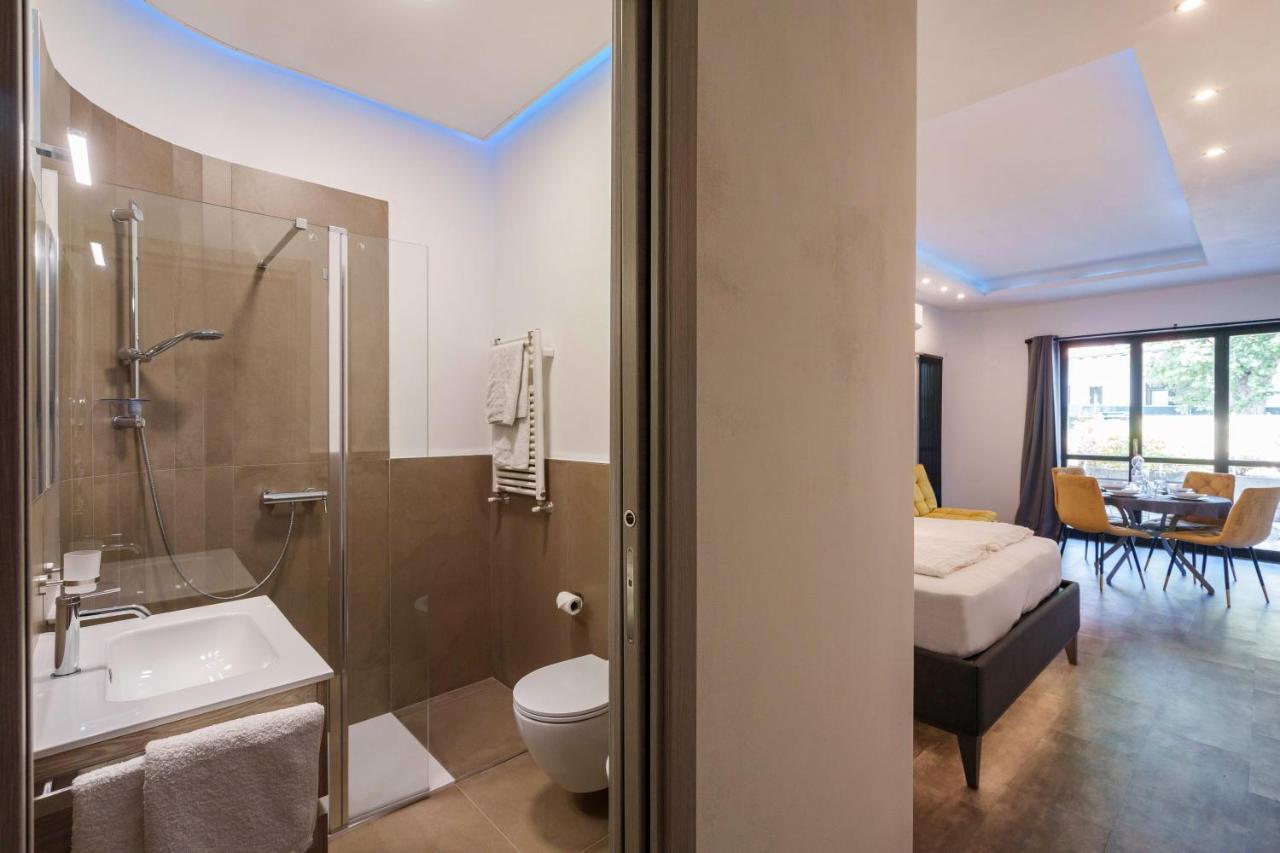 Lake Apartment Primea Sirmione Exterior photo