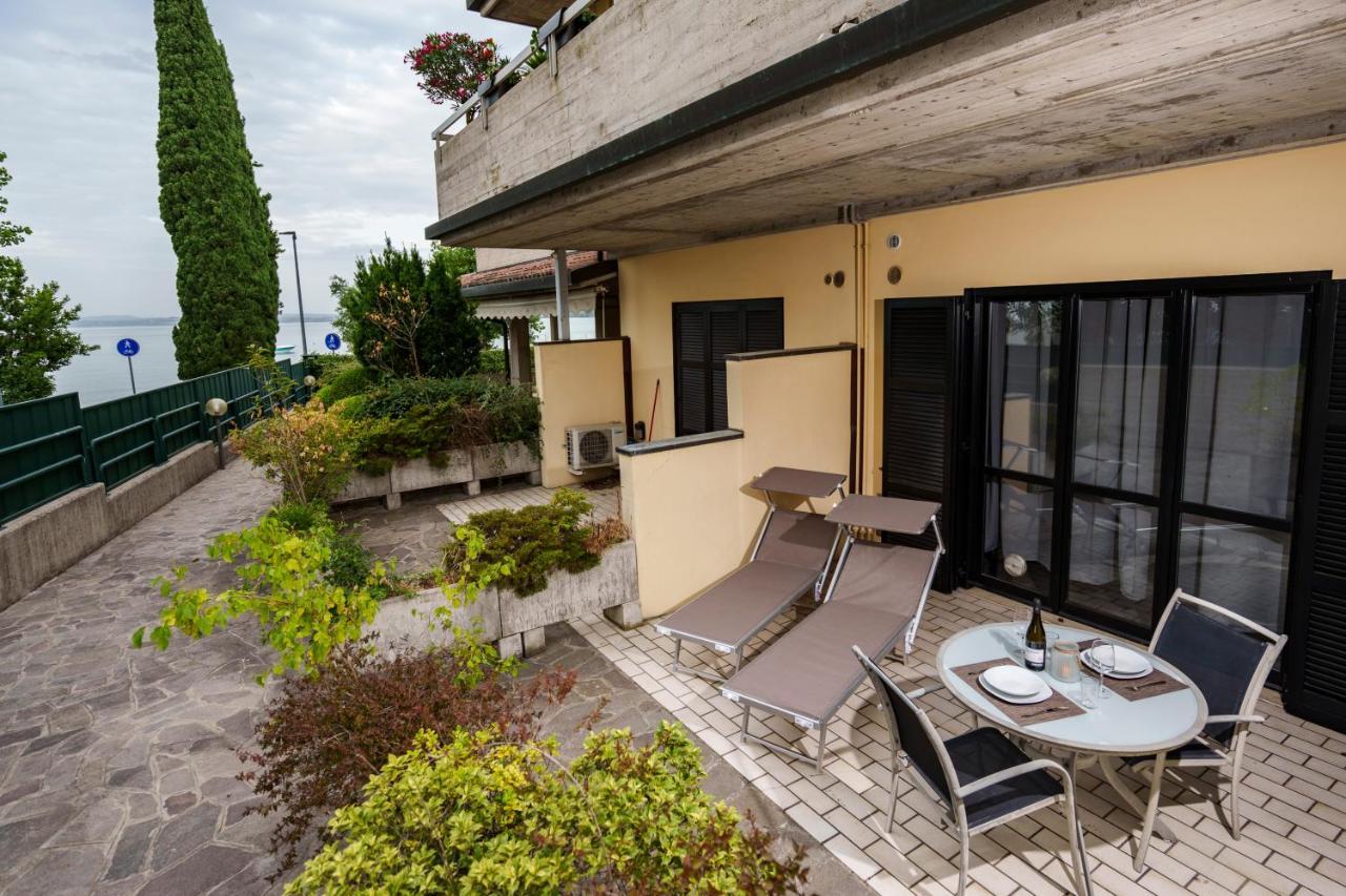 Lake Apartment Primea Sirmione Exterior photo
